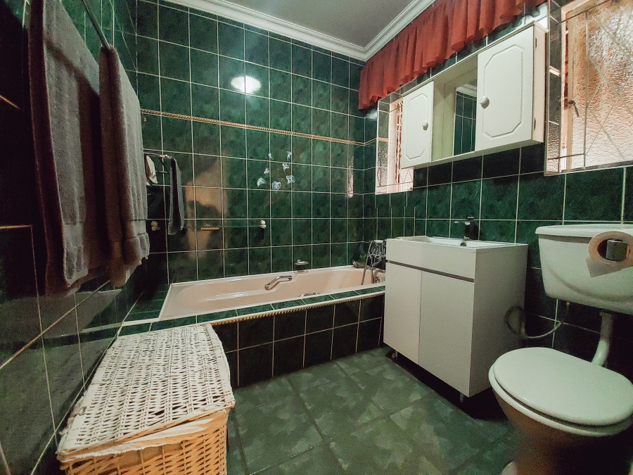 3 Bedroom Property for Sale in Vaalpark Free State